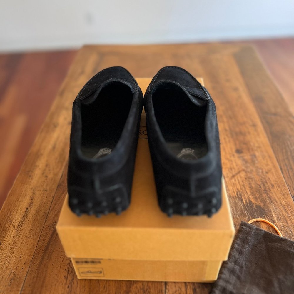 Tod's Iconic Gommino Driving Loafer - Black Suede size 39.5 / US 9 - Picture 3 of 6